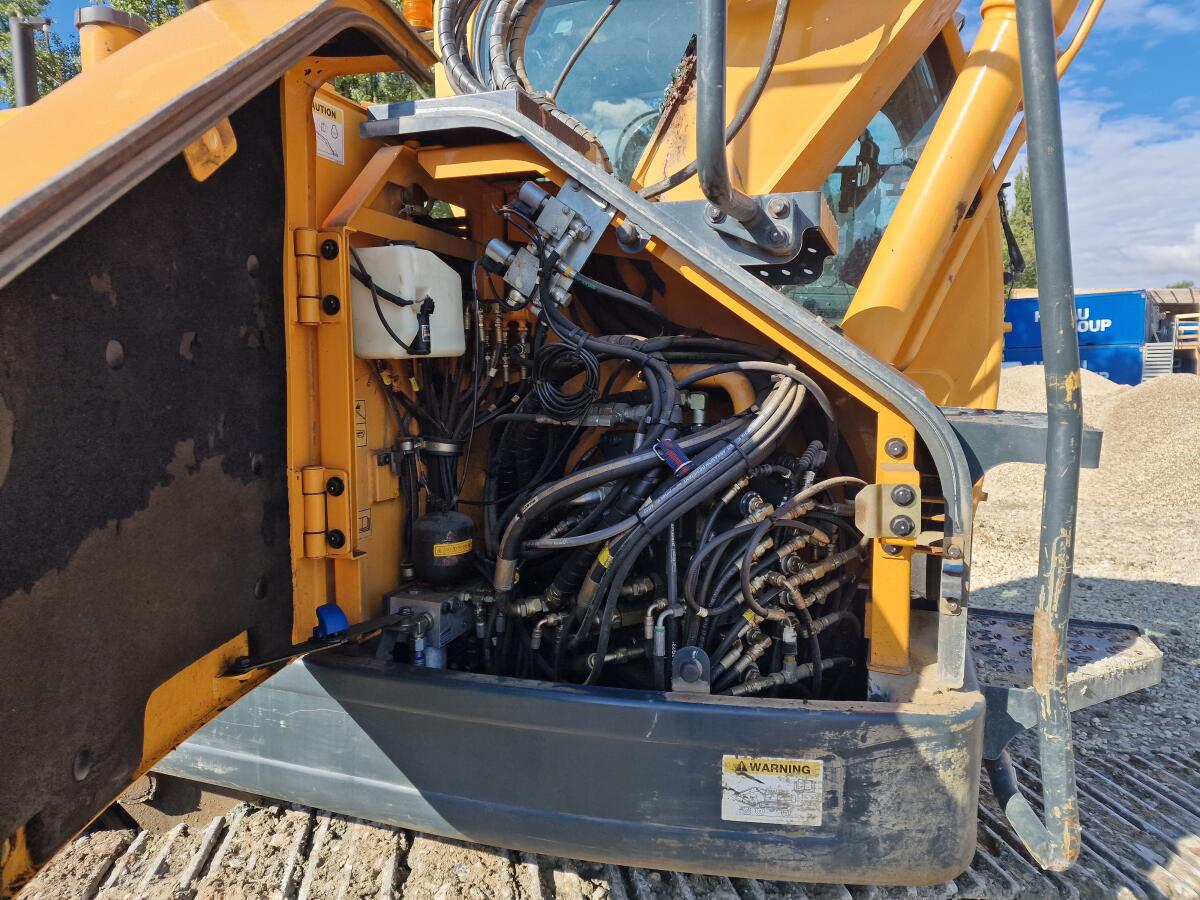 Bagger Hyundai HX145 LCR 9 3