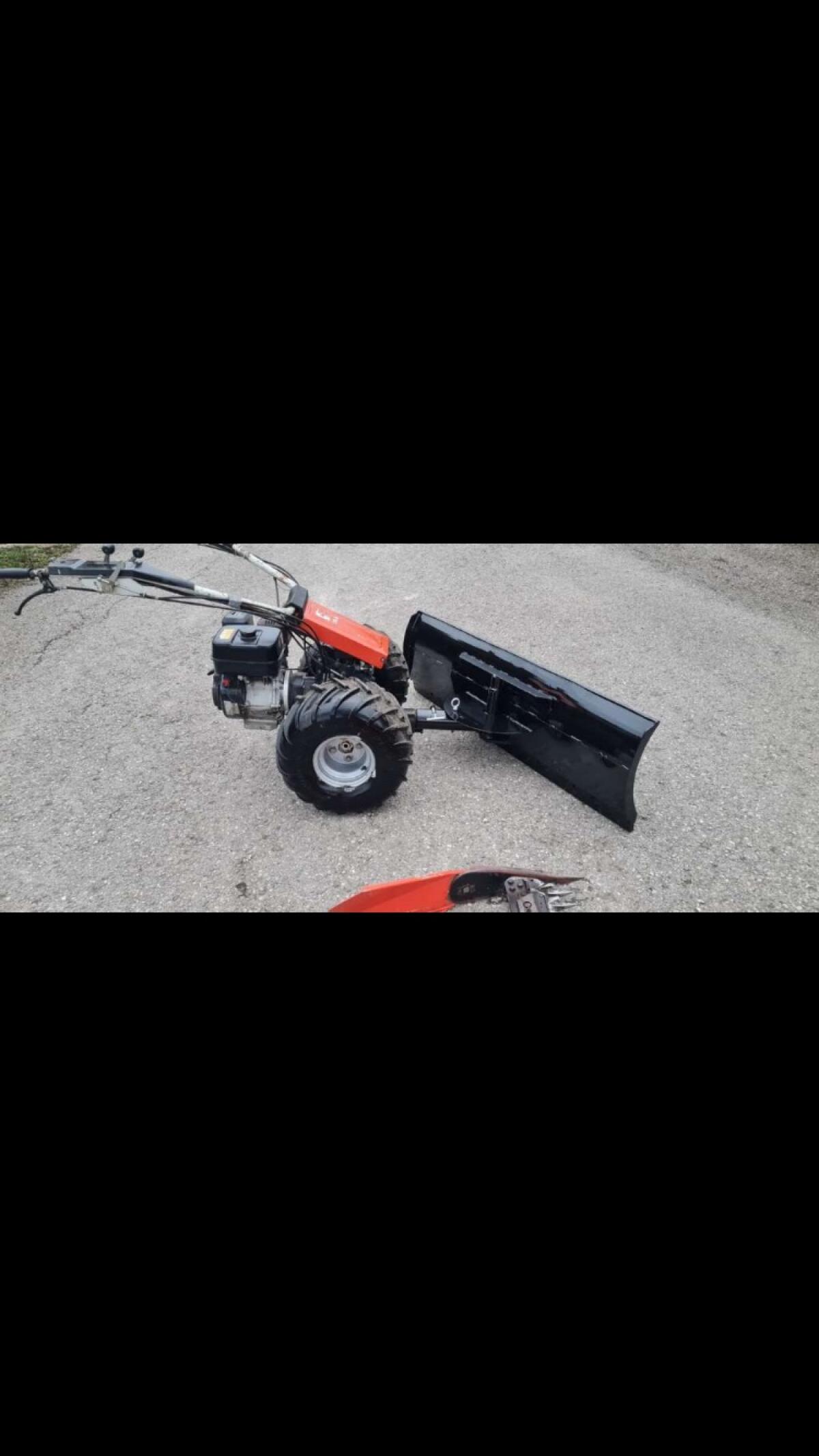 Schneeschild für Reform Motormäher 2