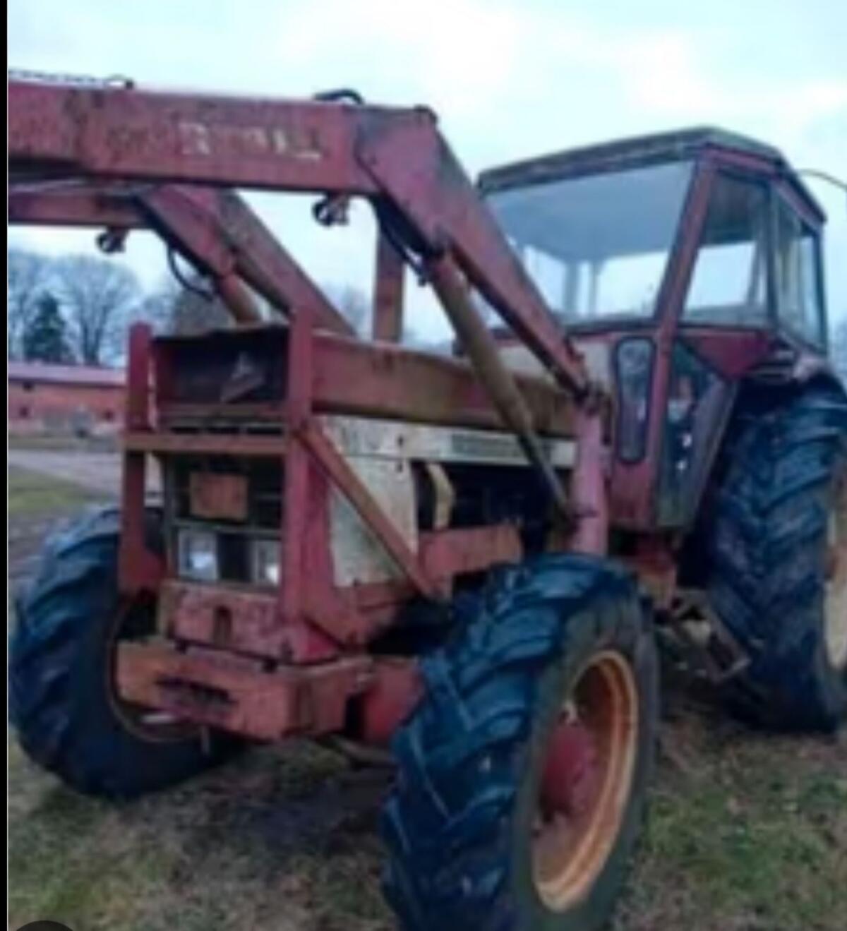 Suche Allrad Traktor IHC,case 6 zylinder 1