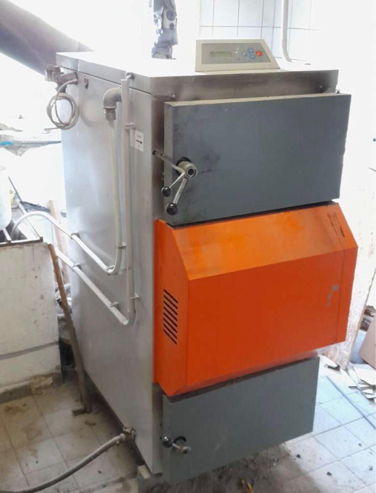 Heizungsofen - Holzvergaser Solarbayer 40T 1