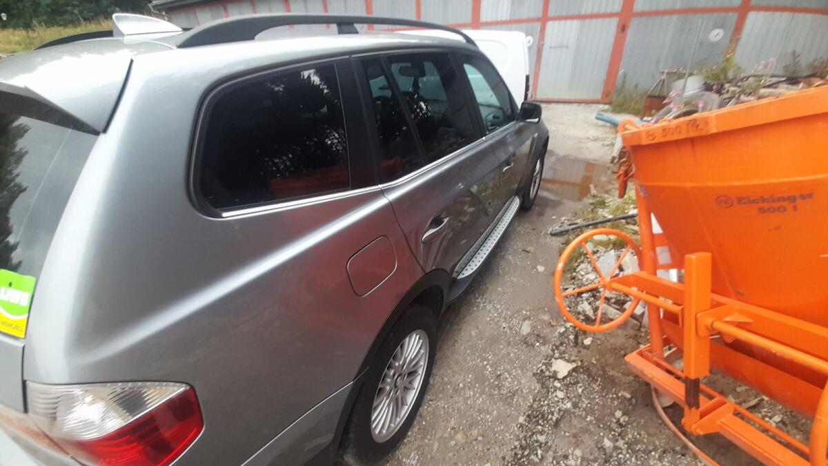 BMW X3 E83 3