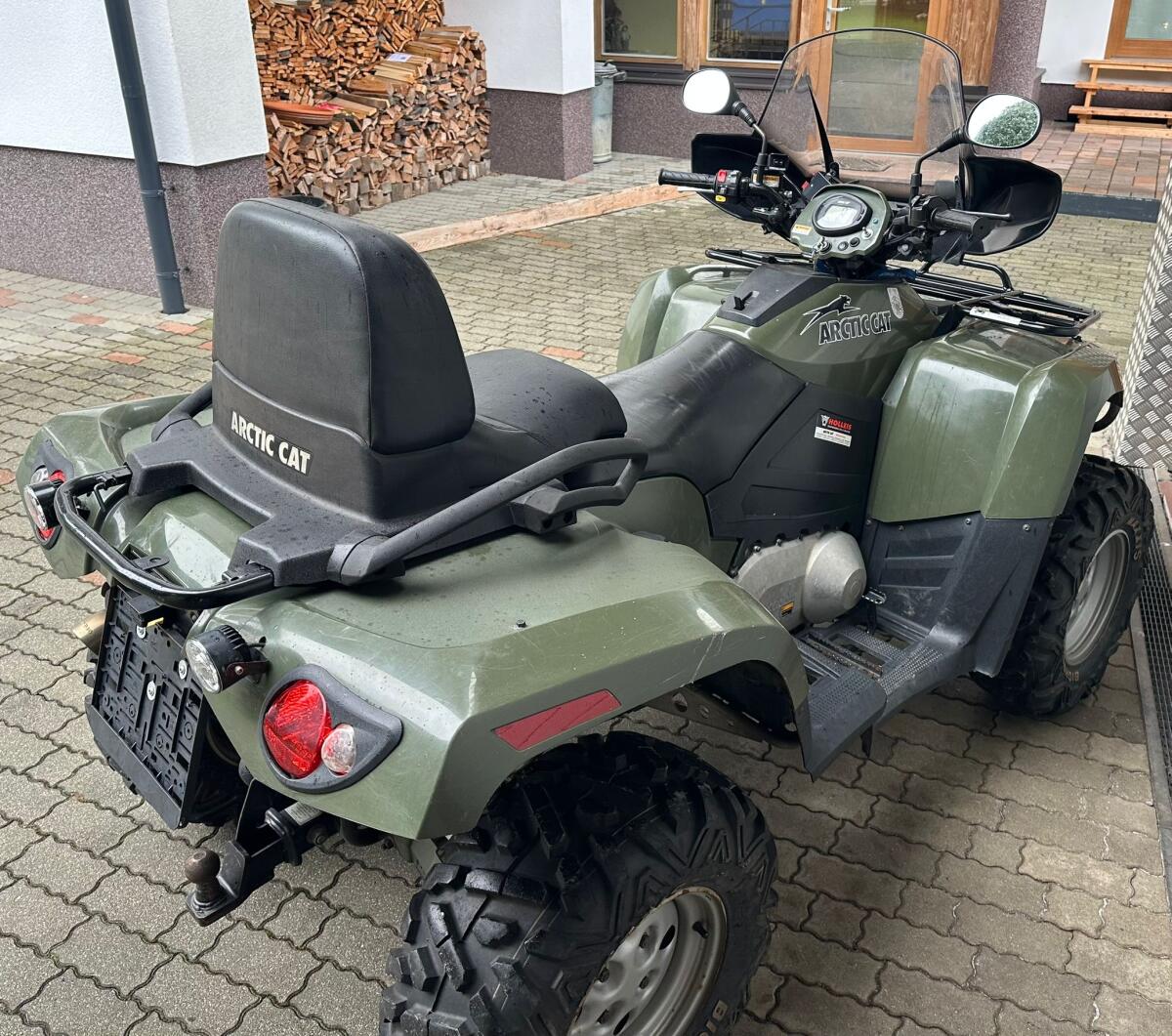 Quad Arctic Cat - 700 EFI TRV 2