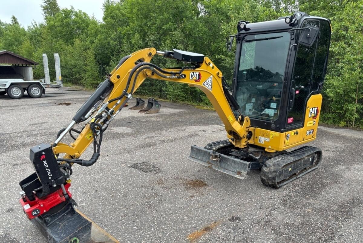 CAT 301.8 Minibagger 1