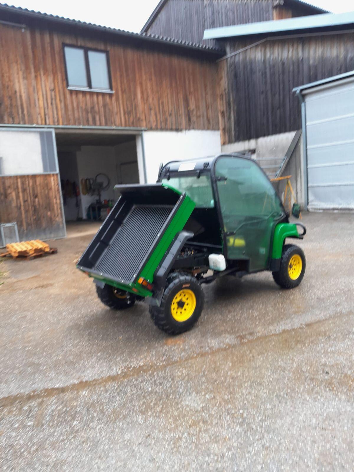 Verkaufe John Deere Gator XUV850D 3