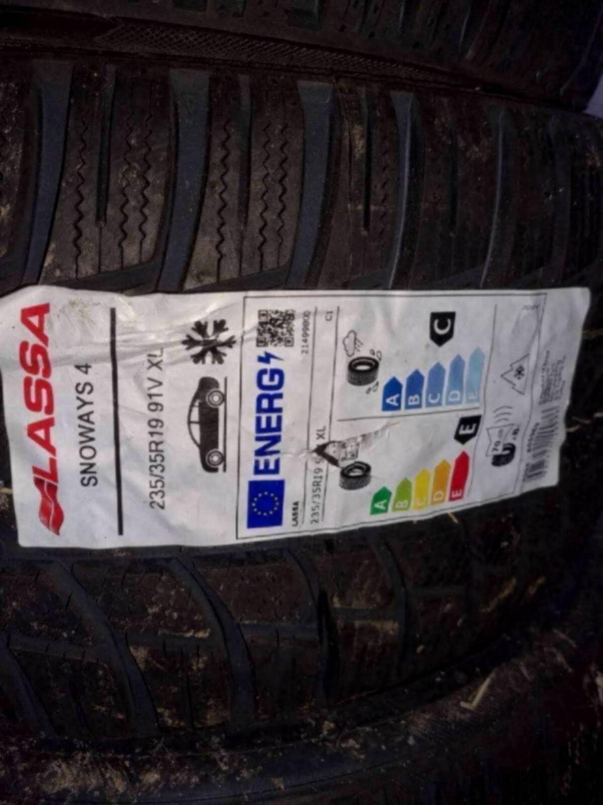 Lassa 235/35/19 2