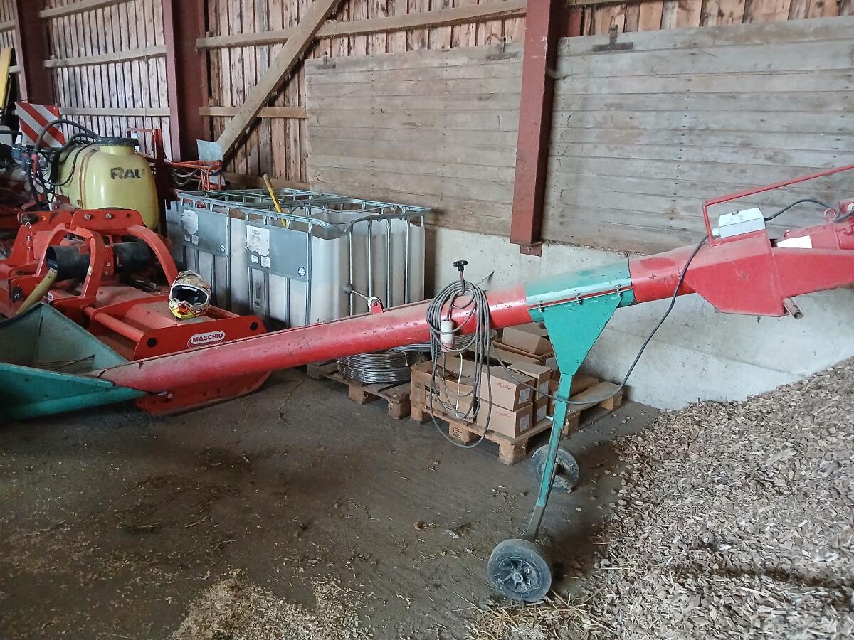 Verkaufe Zubringerschnecke für Maismühle 2