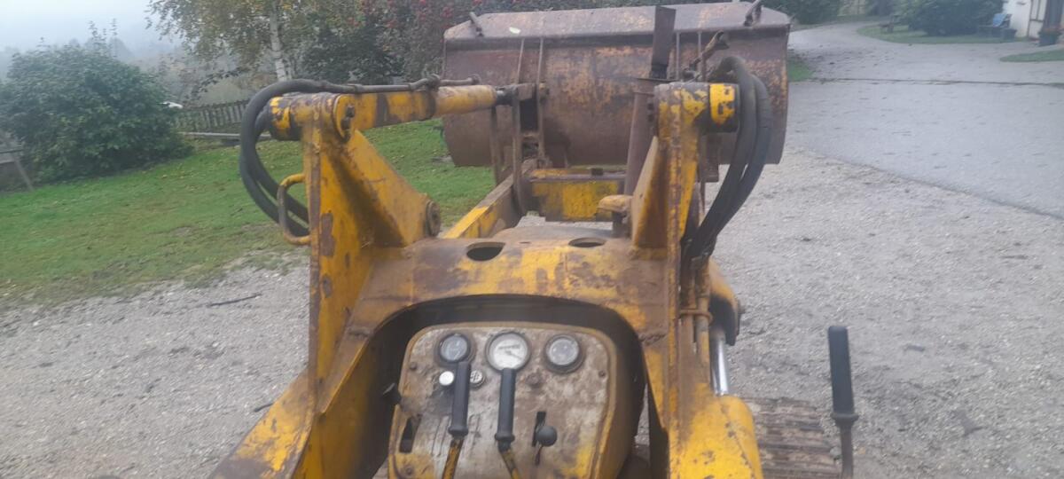 Laderaupe John Deere 3