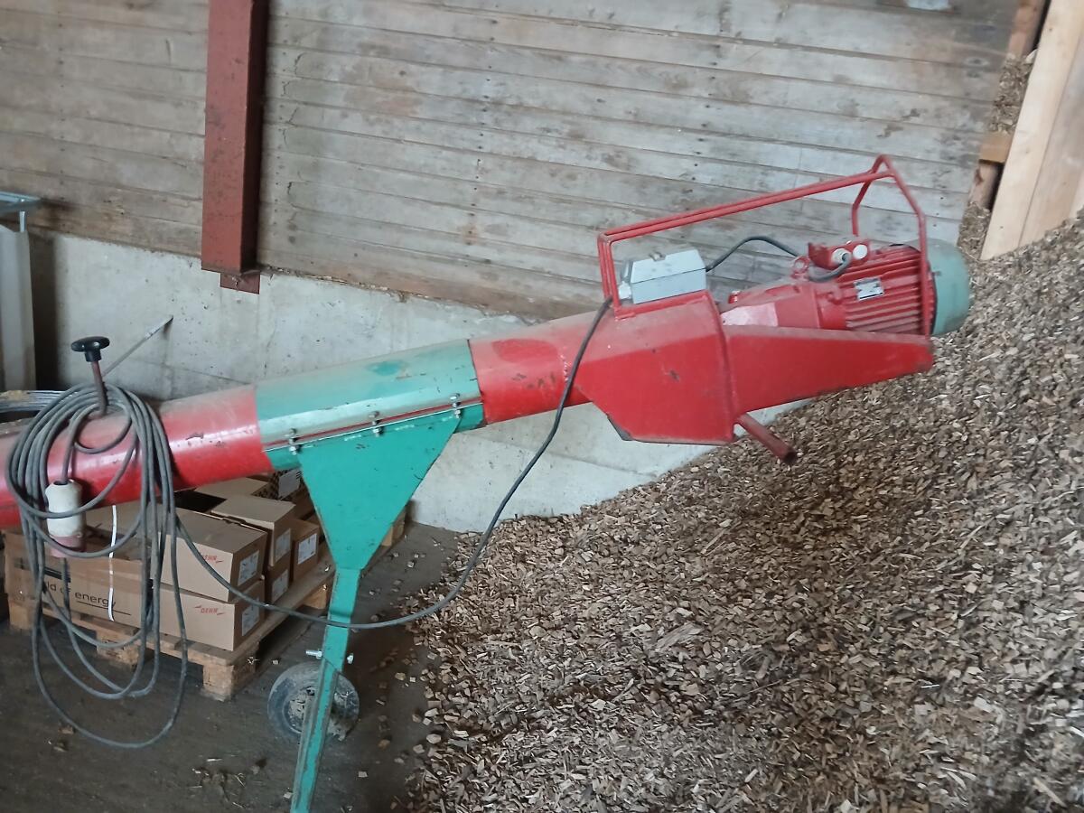 Verkaufe Zubringerschnecke für Maismühle 1