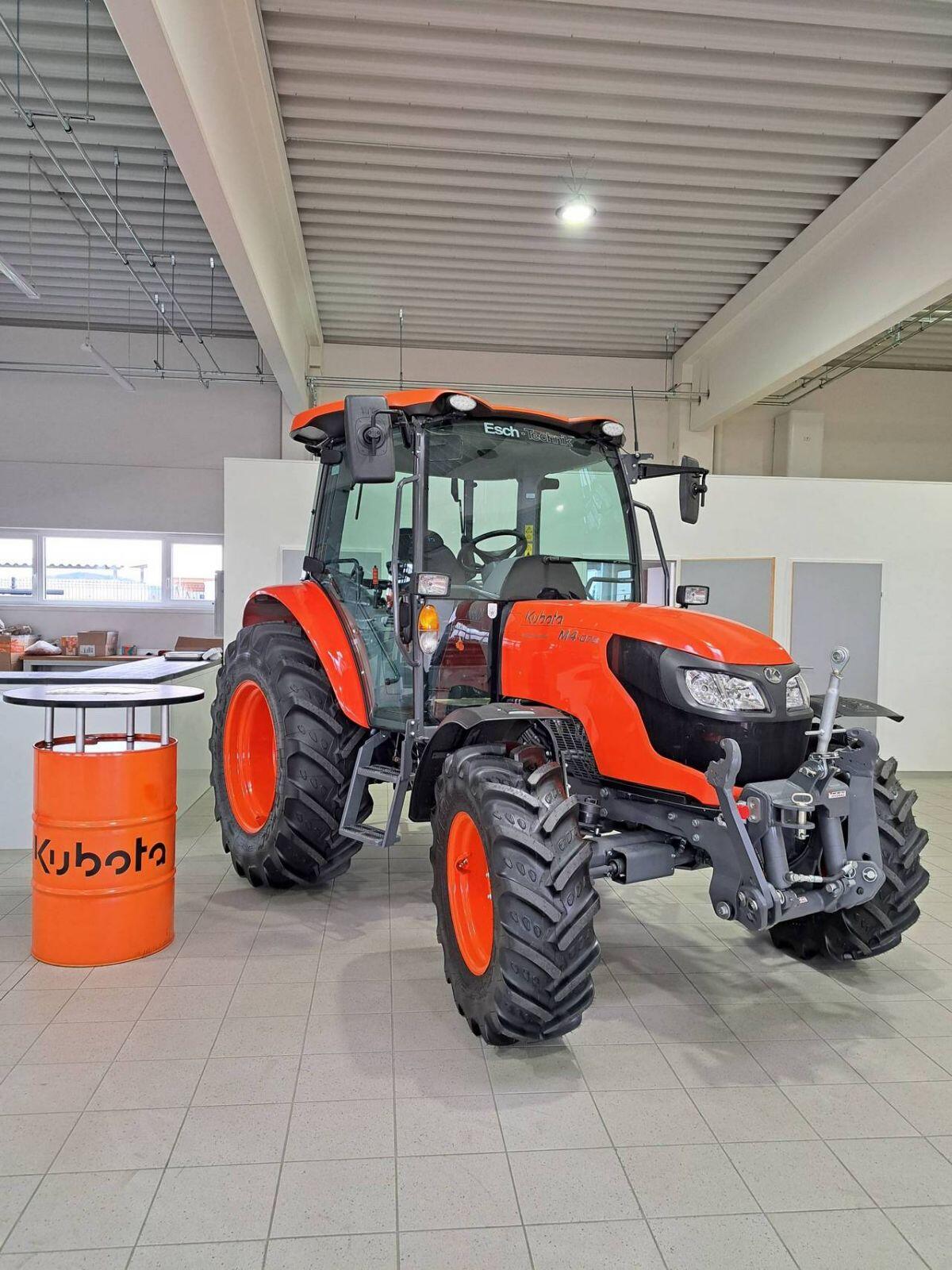 Kubota M4073 DTHQ 1