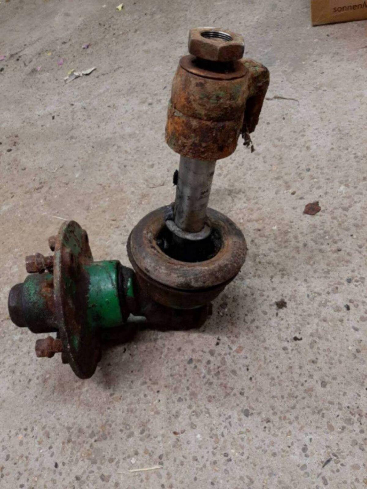 Gebrauchter Achsschenkel Deutz D 40 2