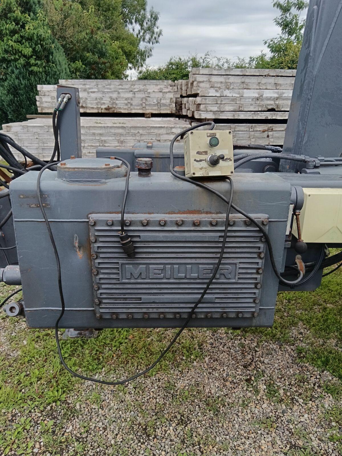 Hakenlift, Abroller, Begemann, Typ THK 22,8 3
