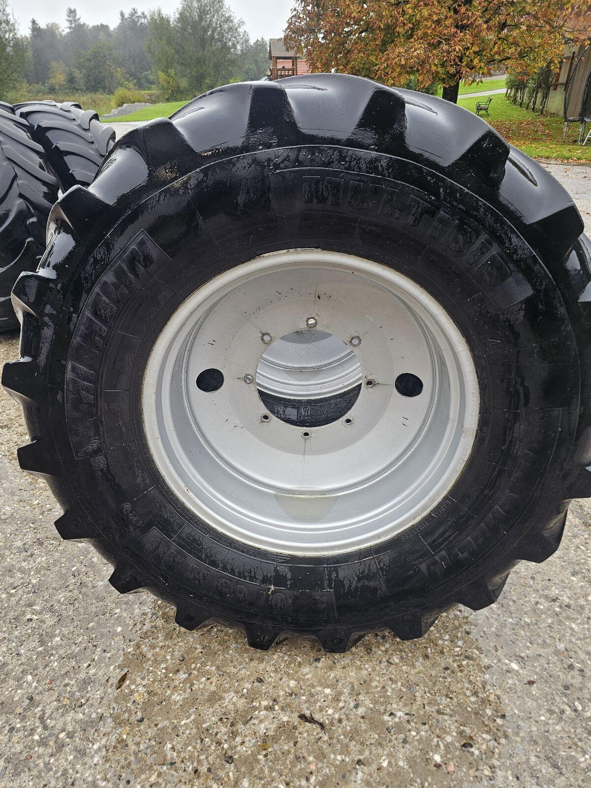 Reifen Räder Felgen Michelin 540/65 R28 3