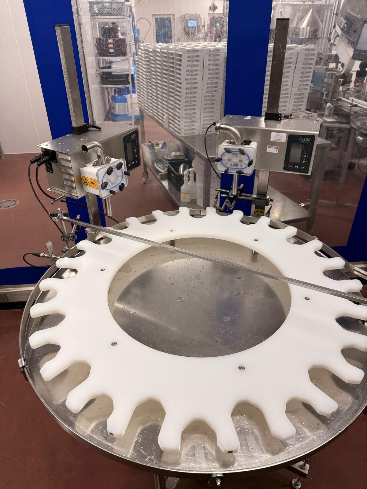 Halbautomatische Abfüllanlage Fillogy 2+ / 100 1