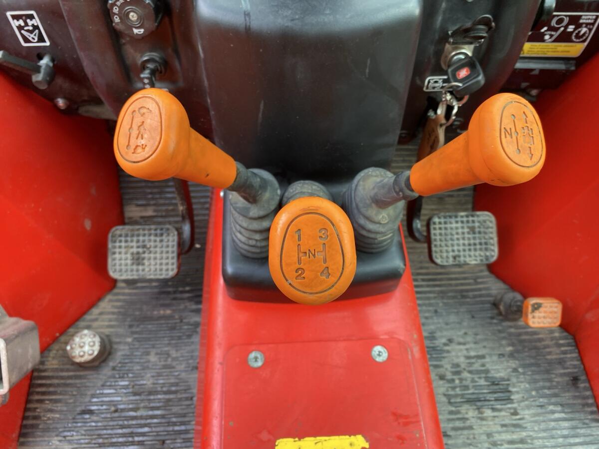 Antonio Carraro Tigrecar 5800 PC 3