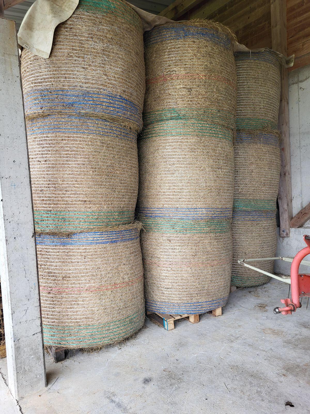 Heuballen 1