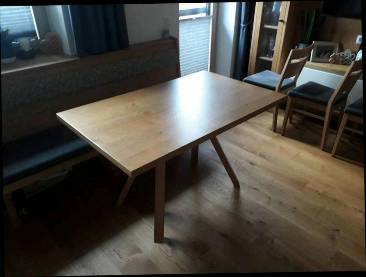 Esstisch 1