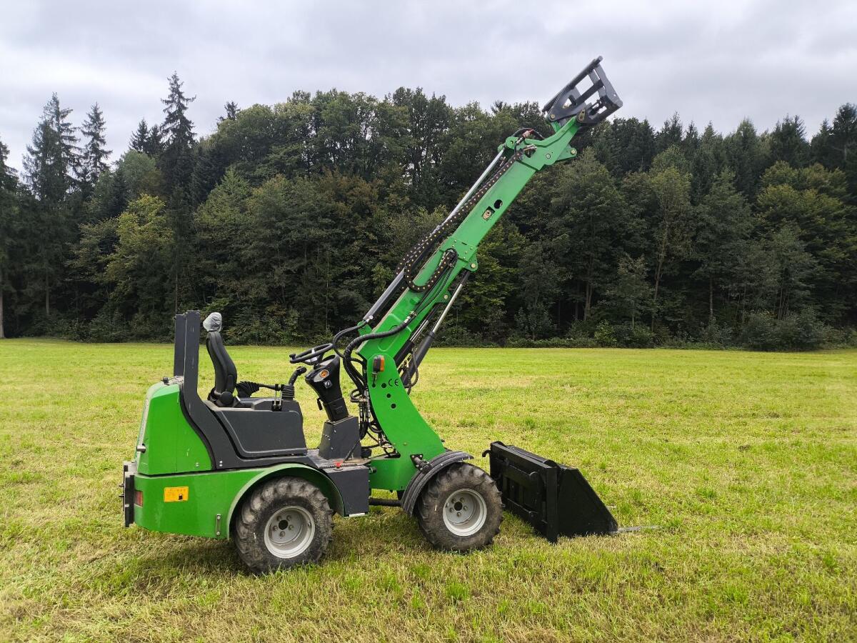 Hoftrac/Hoflader 1