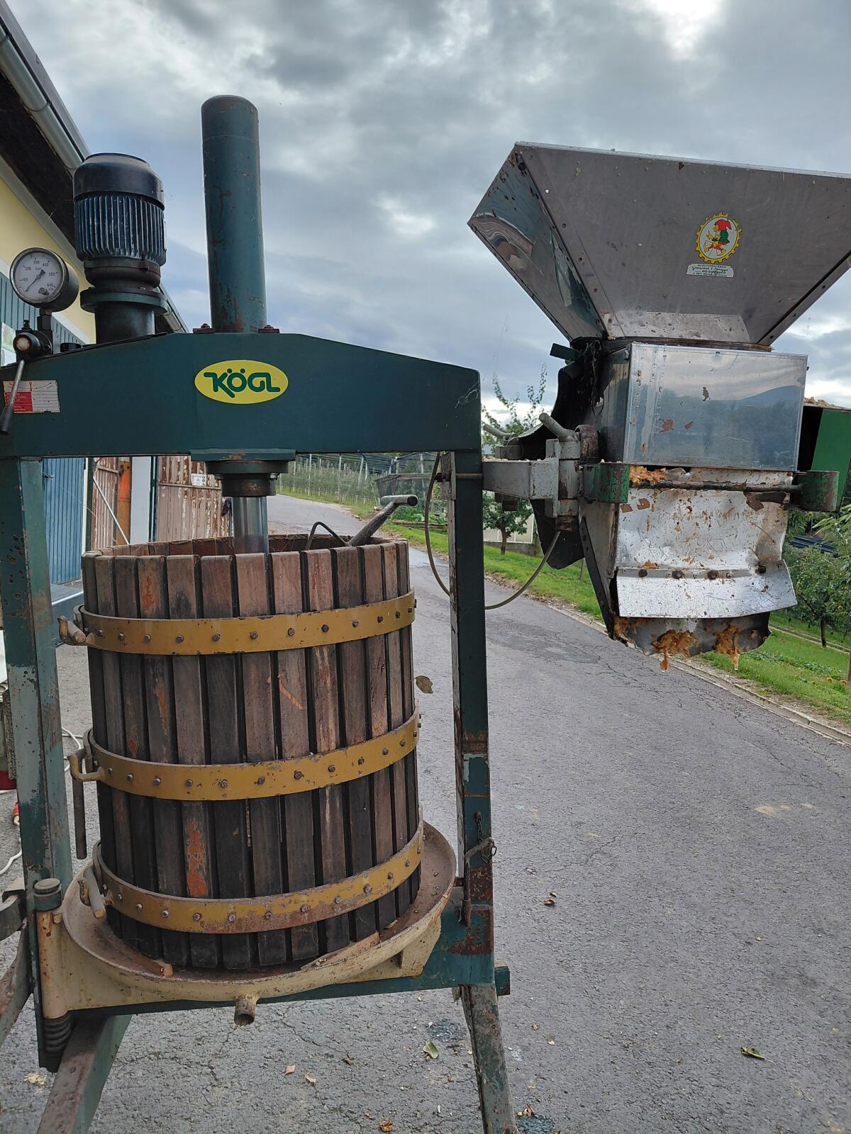 Obstpresse mit Obstmühle 3