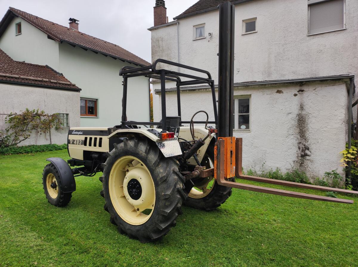 Traktor Bulldog Schlepper Lamborghini R 483 3