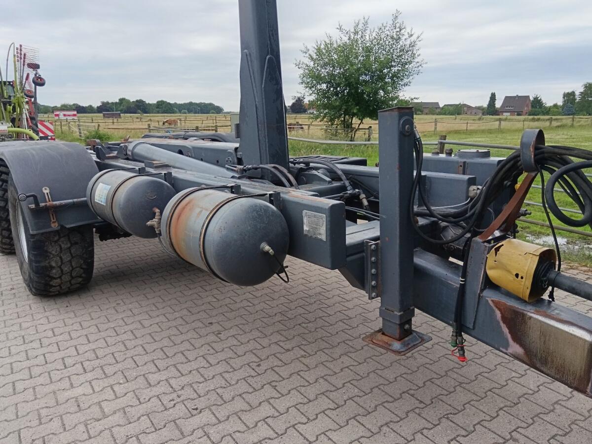 Hakenlift, Abroller, Begemann, Typ THK 22,8 2