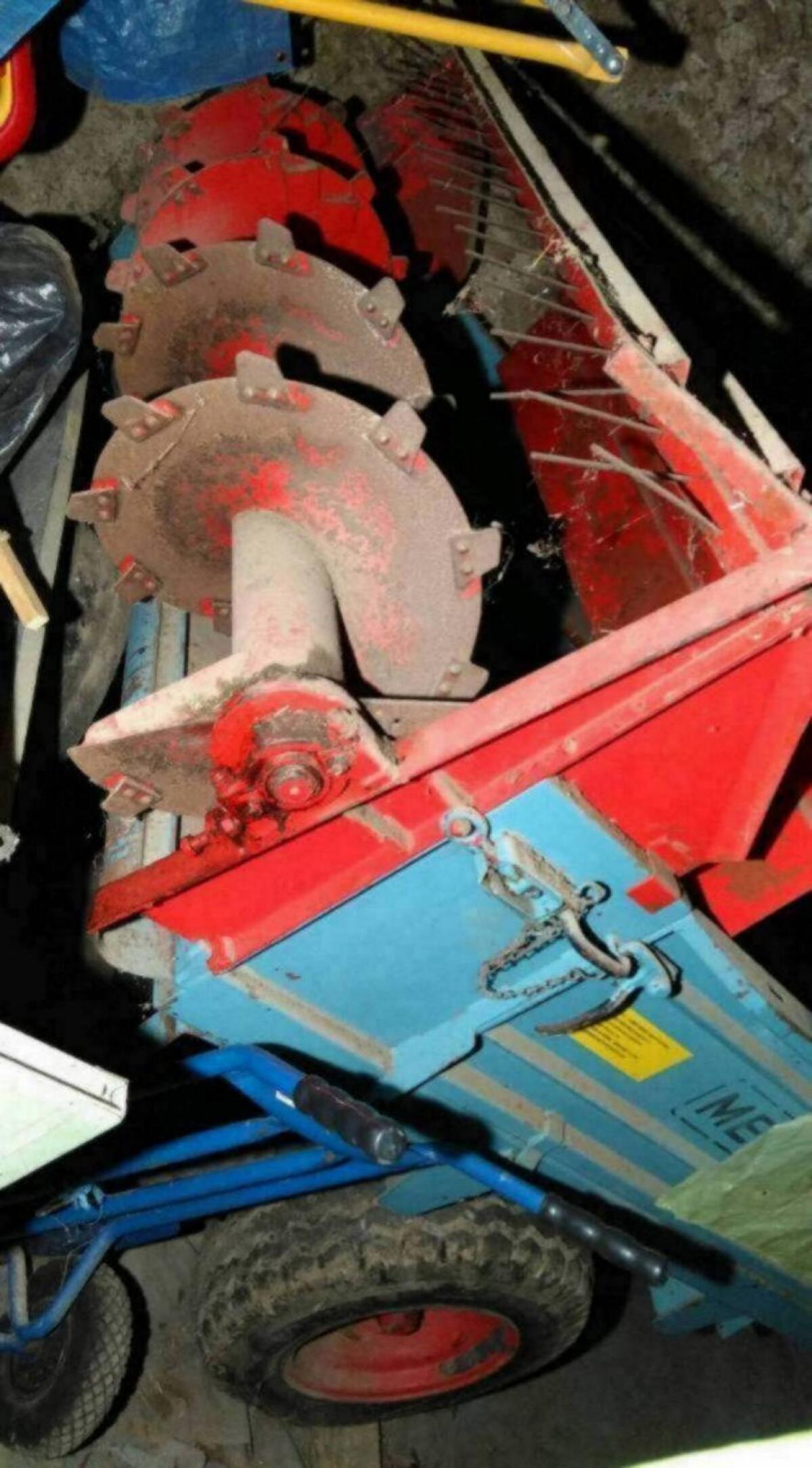 Mengele ES 300 E Doppel-Trumpf Miststreuer 3