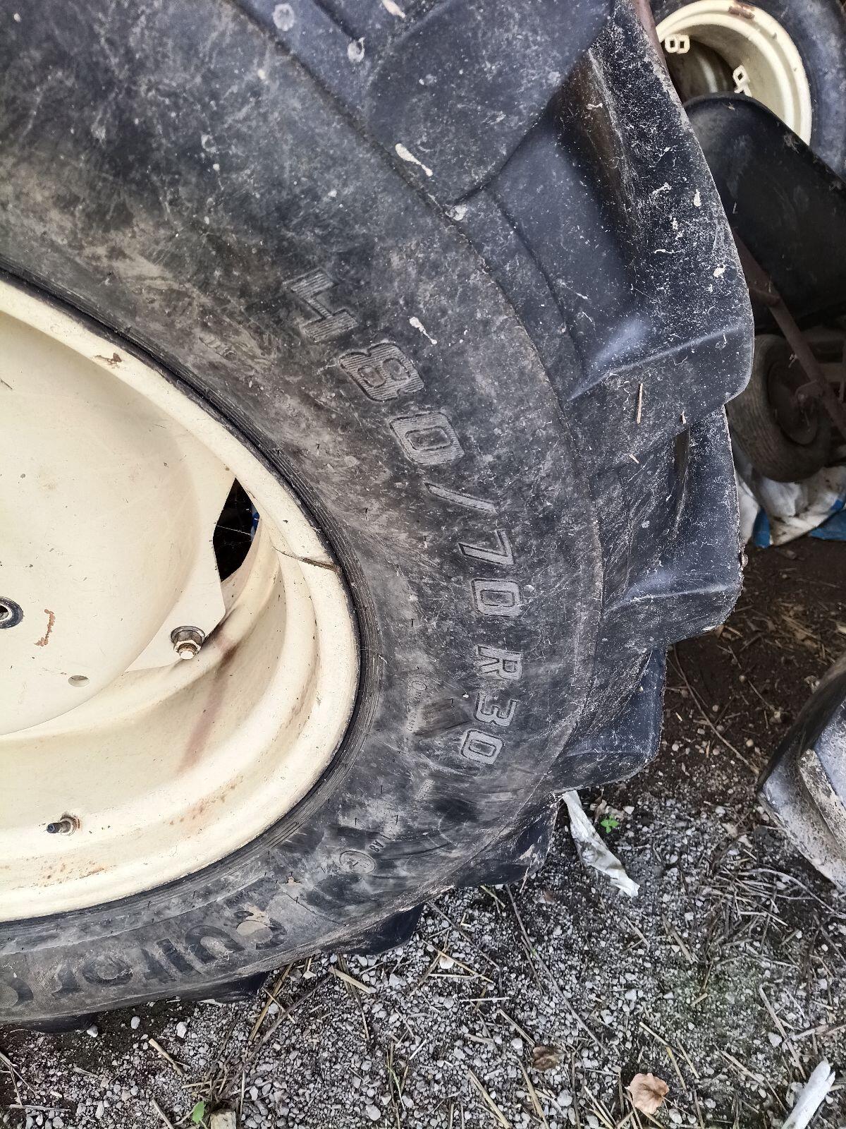 Bereifung mit Felgen für Lamborghini 674-70 3