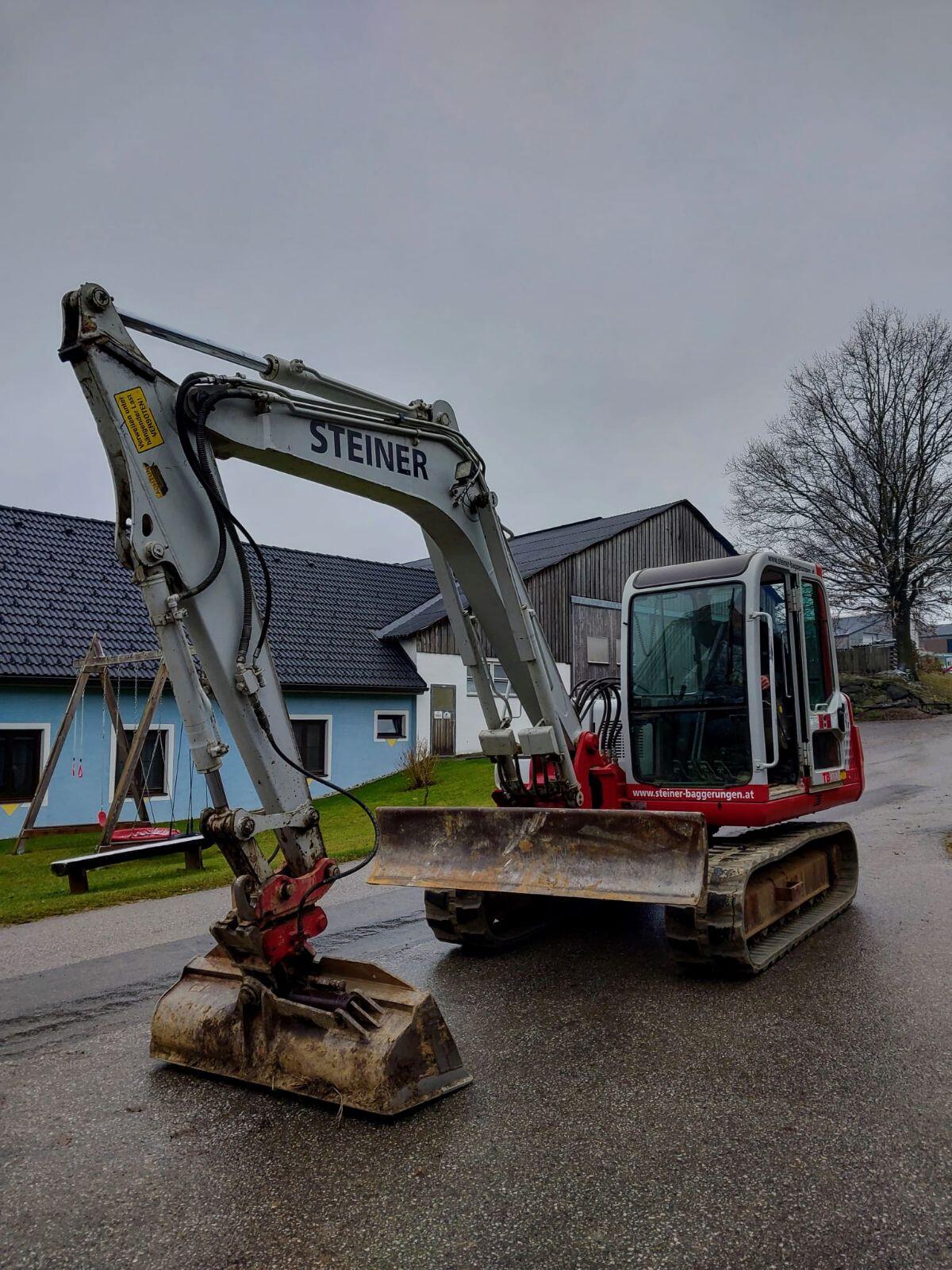 Bagger Takeuchi 7t 2