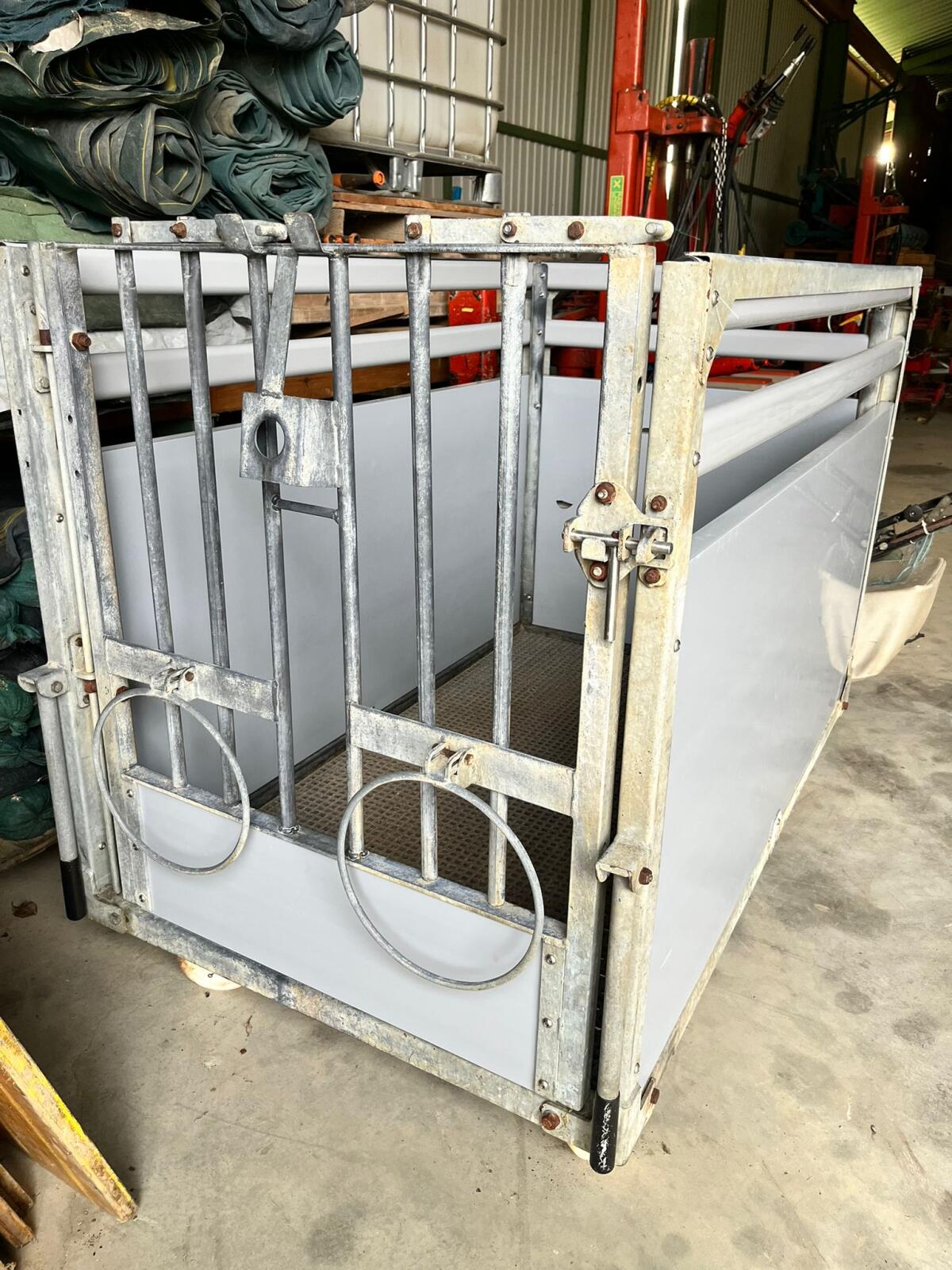 Bräuer Kälberbox 1