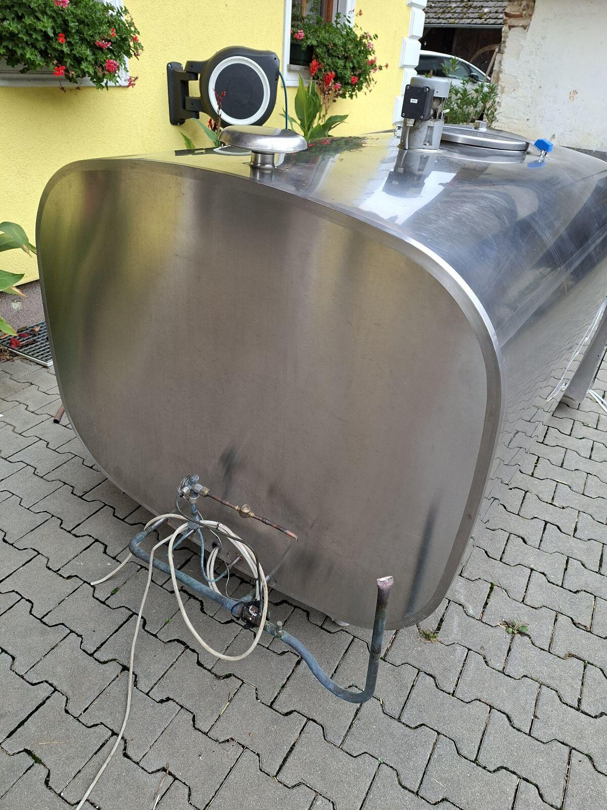 Milchtank 3