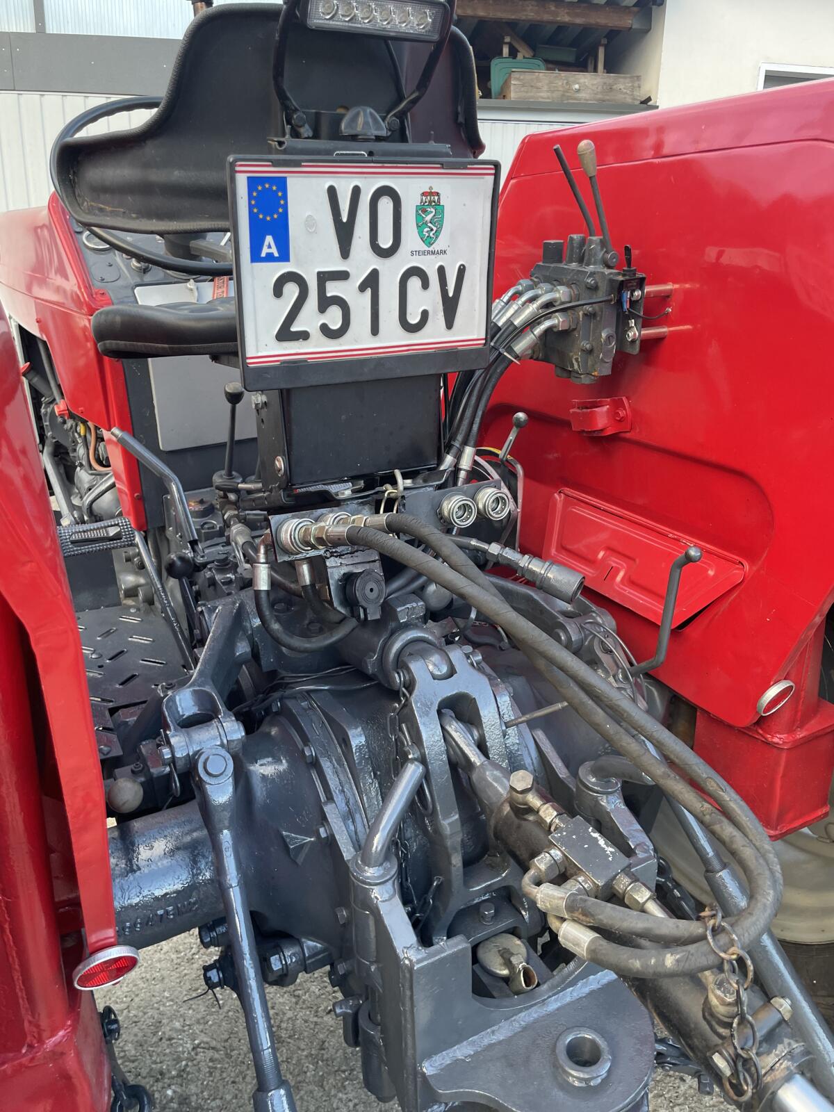 MF 165 Traktor Allrad Ferguson Oldtimer Pickerlfrei 2