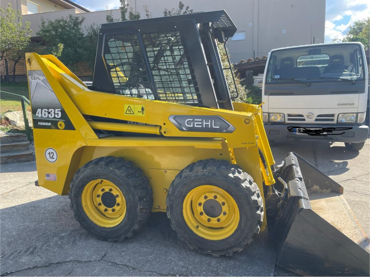 Eladó felújított Gehl SL 4635T 1