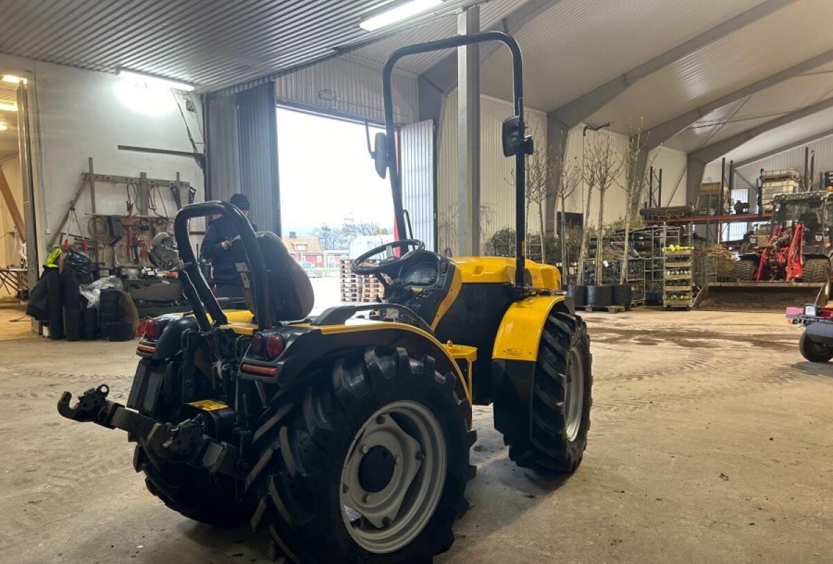 Traktor Pasquali EOS L65 3