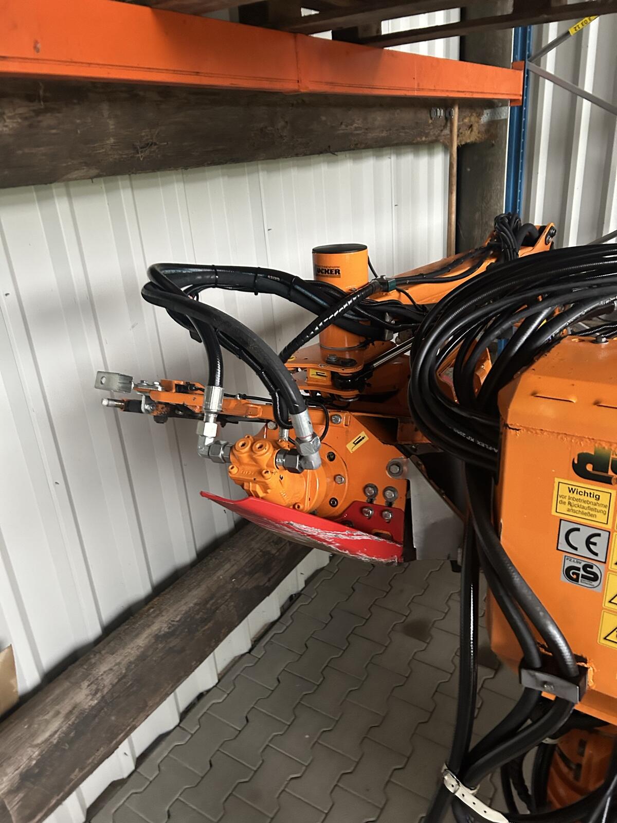Dücker DUA 800 3