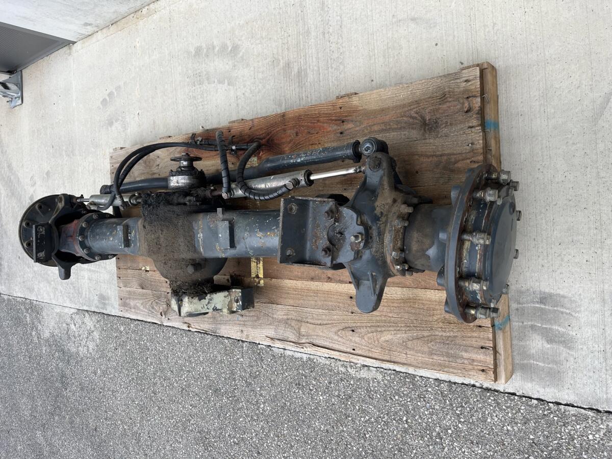 Vorderachse Steyr 8165 3