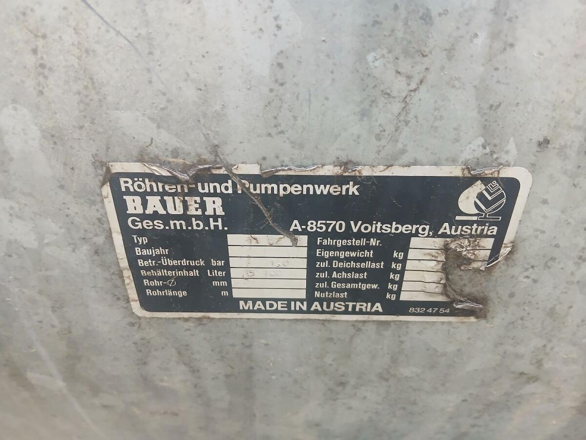 Güllefass Bauer 3