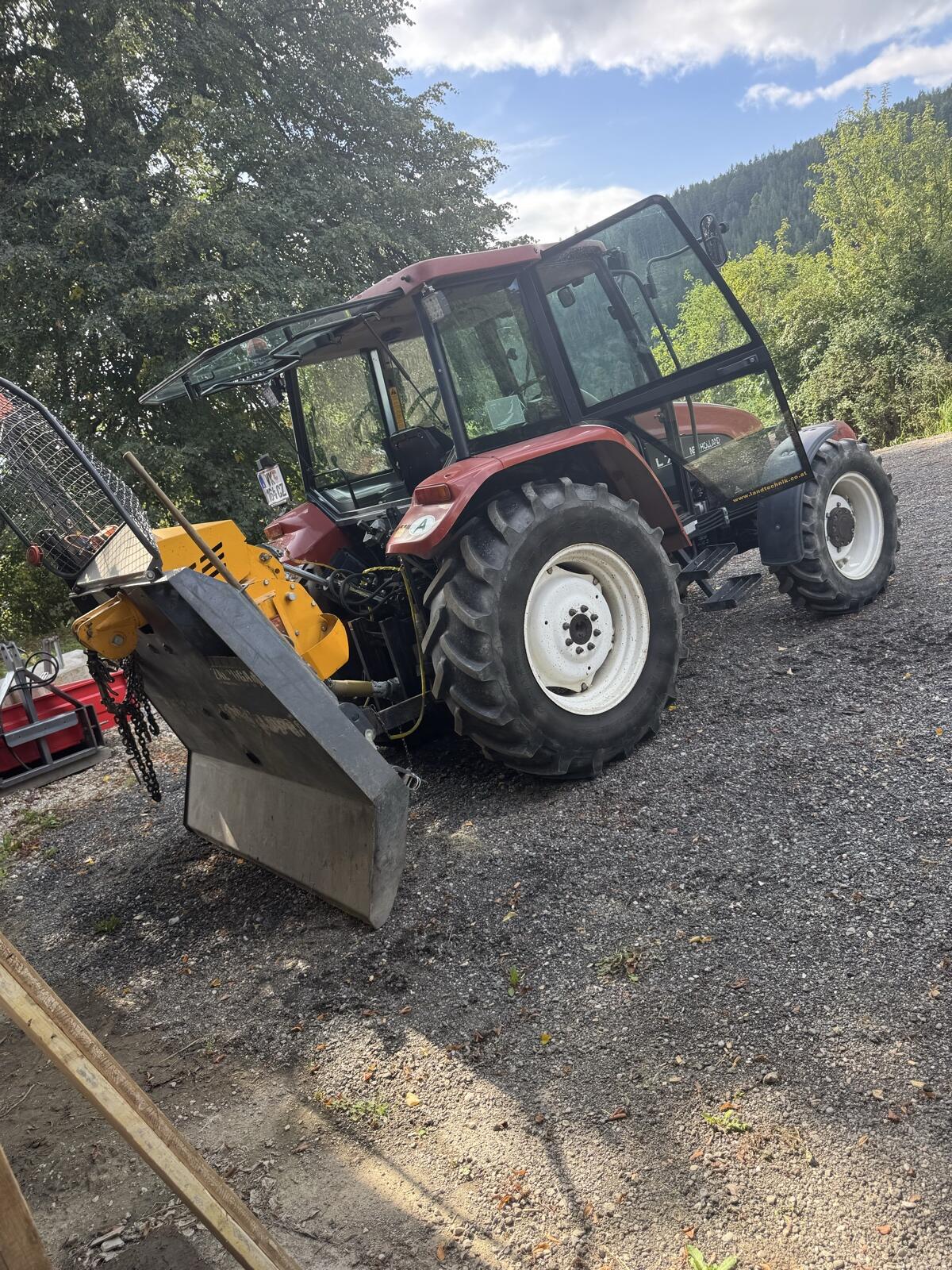 New Holland L75 3