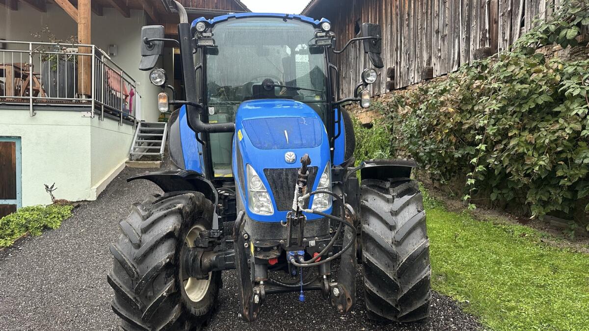New Holland T5.85 3
