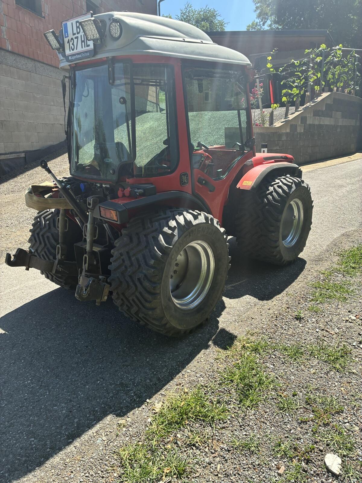 Antonio Carraro 8400 SRX 3