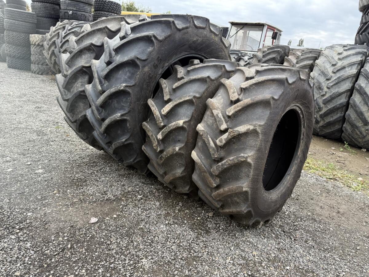 Reifen 540/65 R34 Mitas und 440/65 R24 Mitas AC 65 Traktor 3