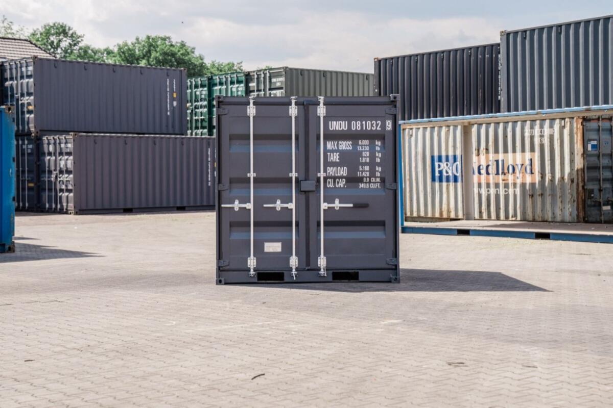 8 Fuß Container 2