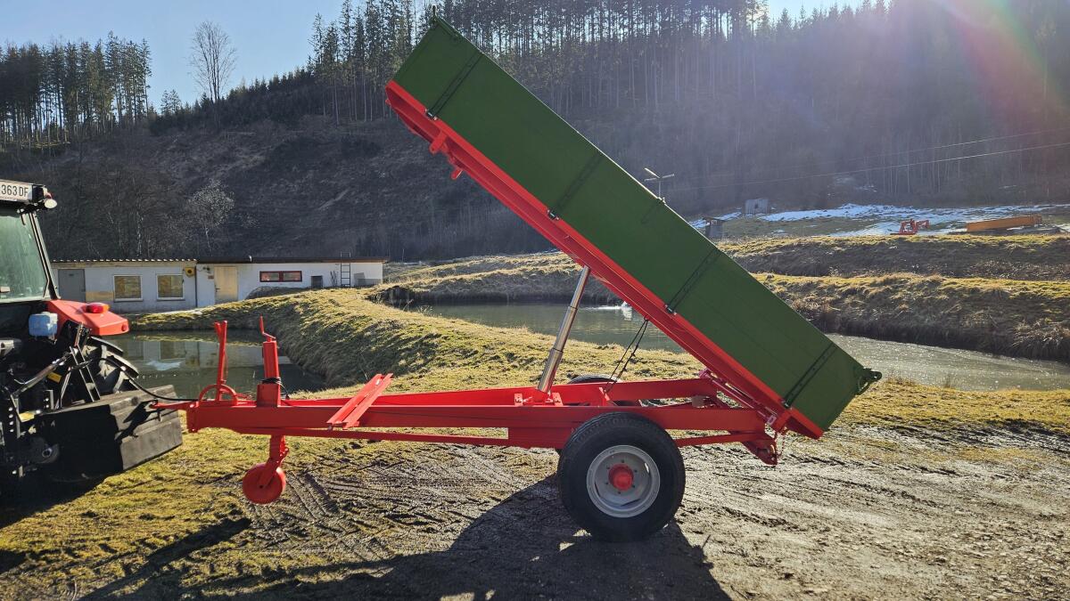 Abverkauf Schröck Anhänger 3-Seiten-Kipper, neu aufgebaut, 5 t 1