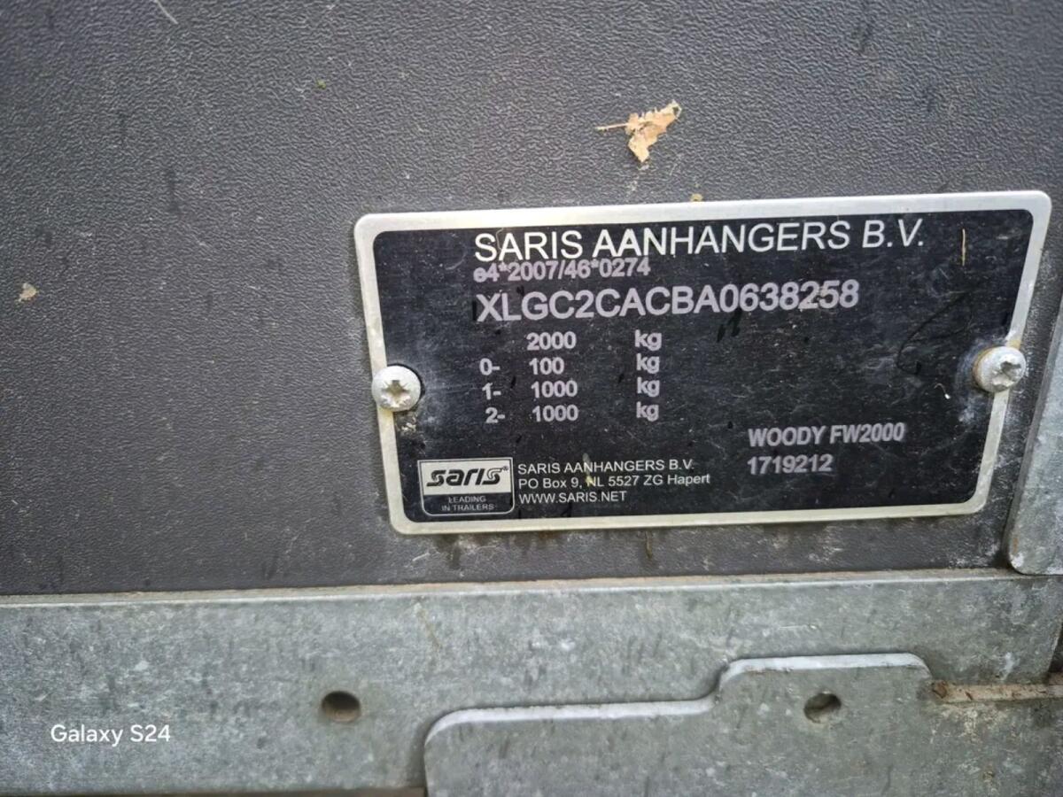 Saris-Anhänger 3