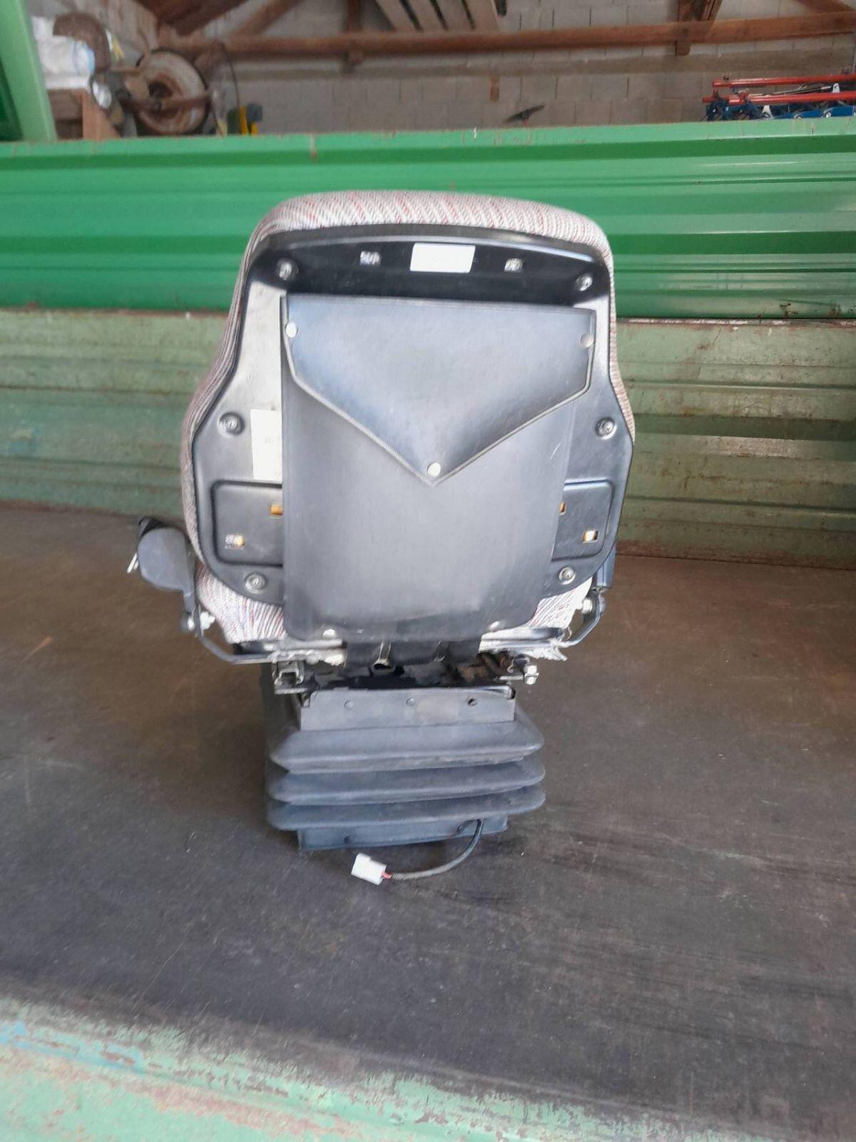 Traktorsitz luftgefedert 3