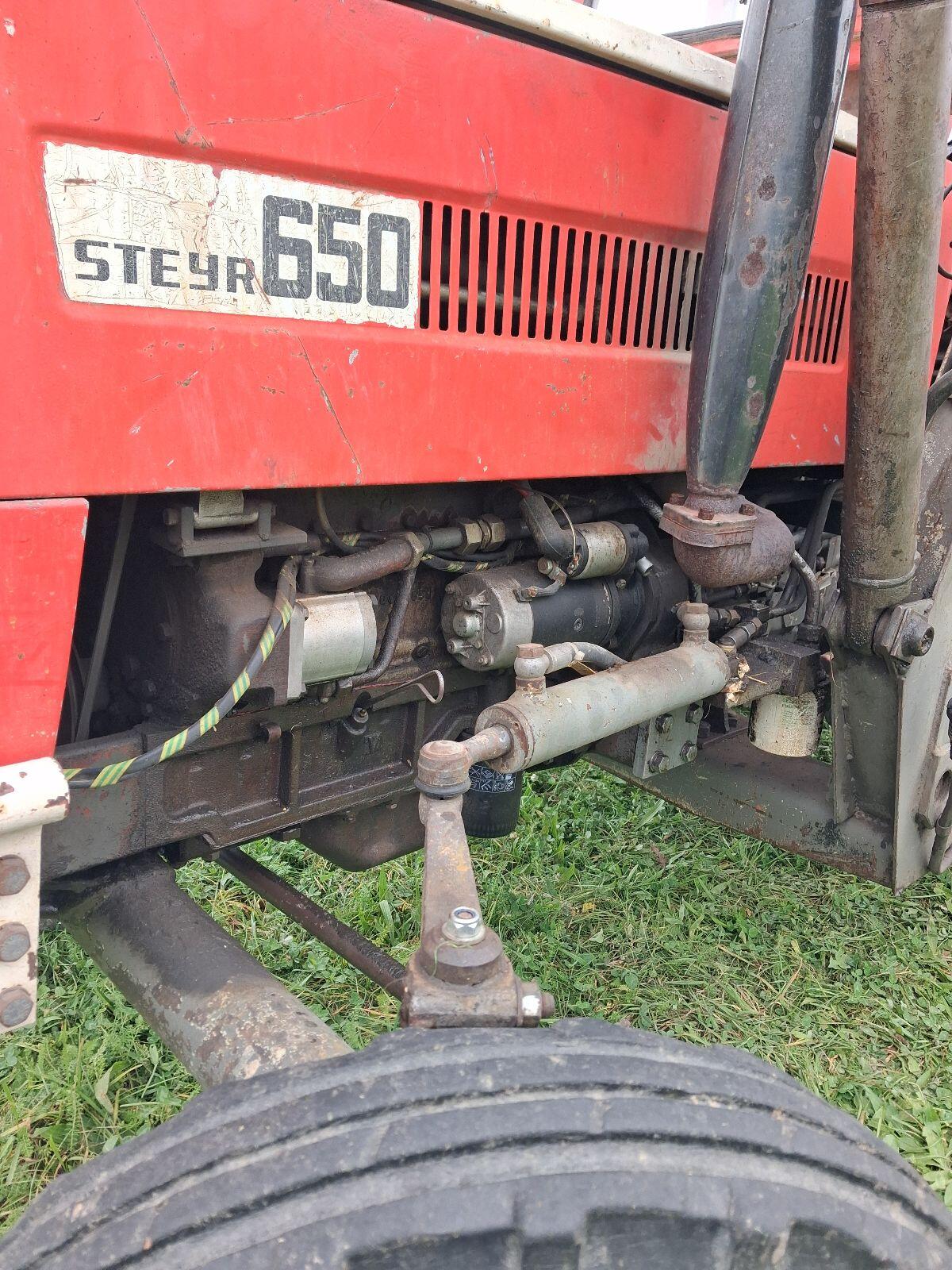 Steyr 650 mit Frontlader 2