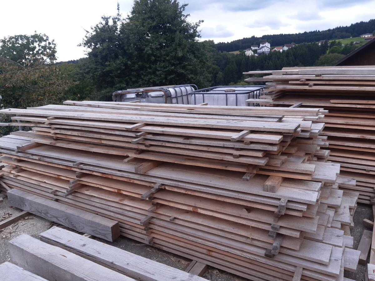 Schnittholz, Holz Bretter, Rauschalung, Bauholz 2