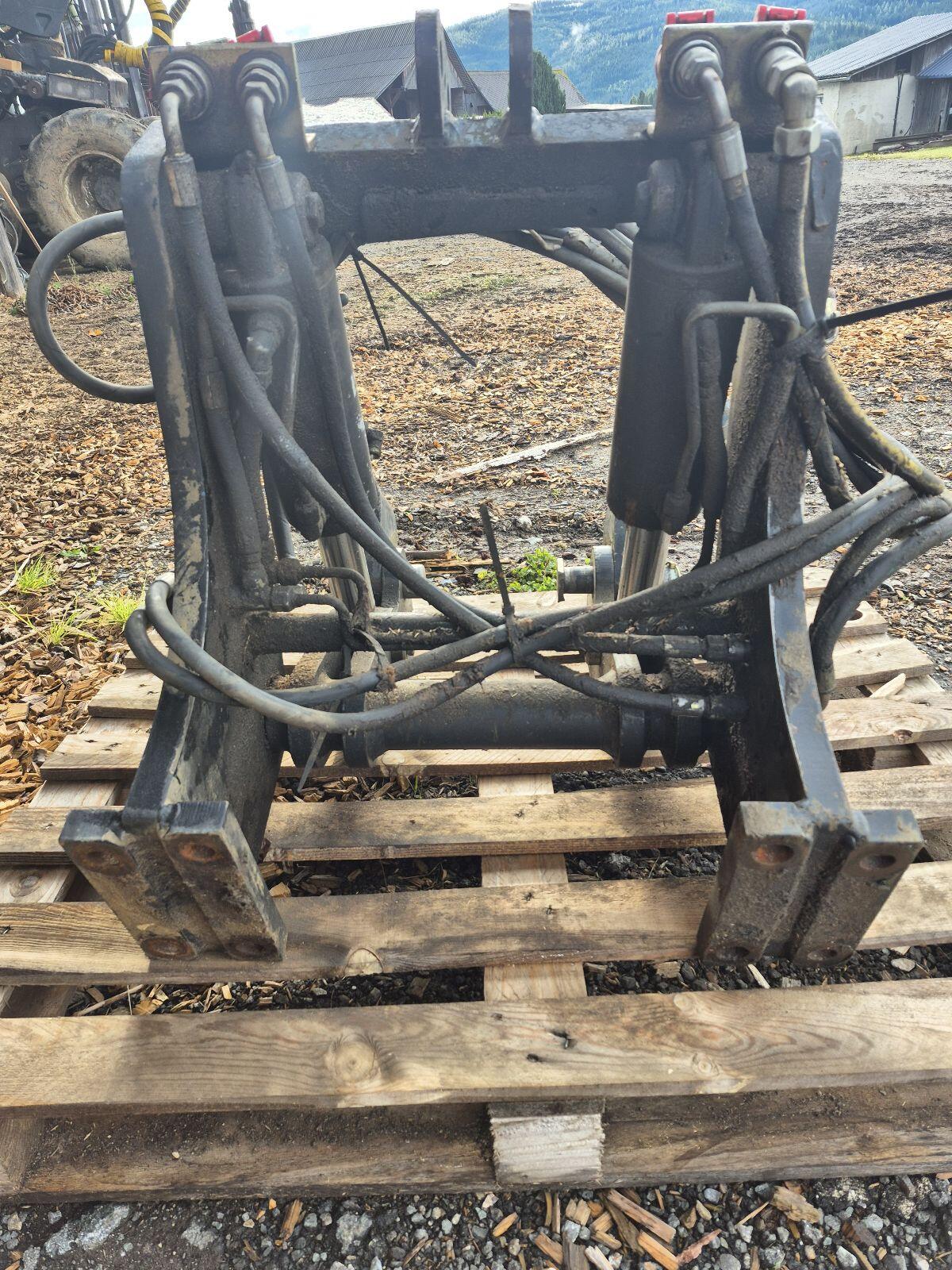 Fronthydraulik New Holland Supersteerachse 2