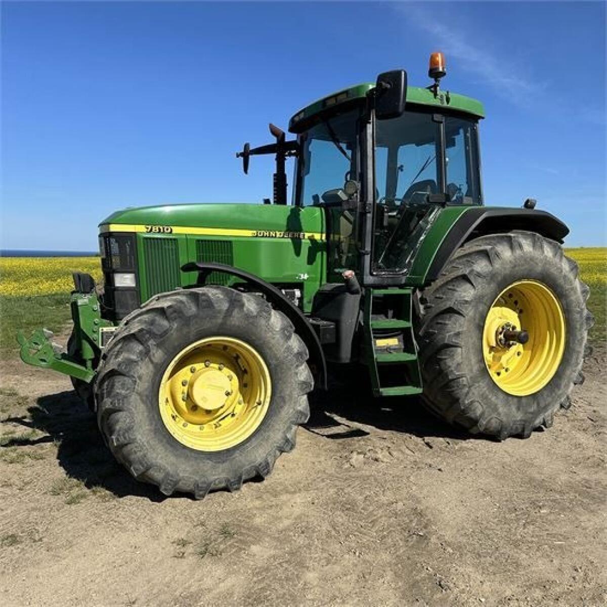 John Deere 7810 3