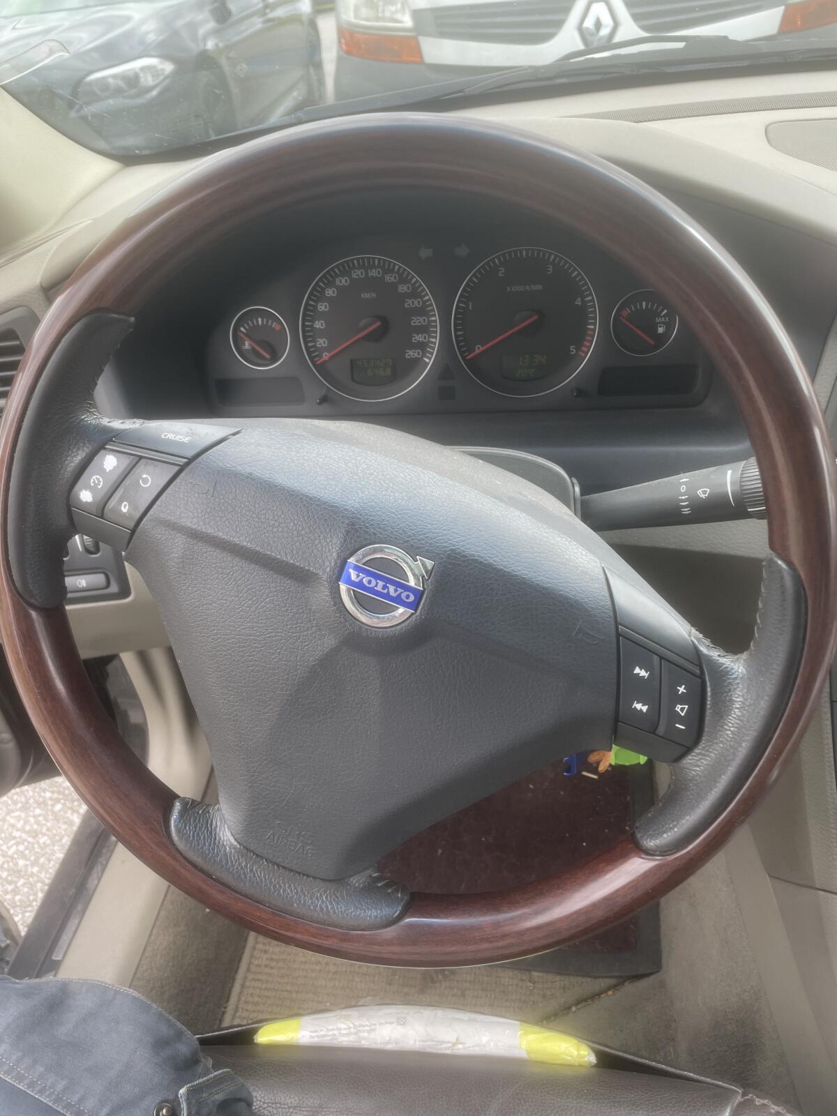 Volvo XC70 4WD Kombi 2