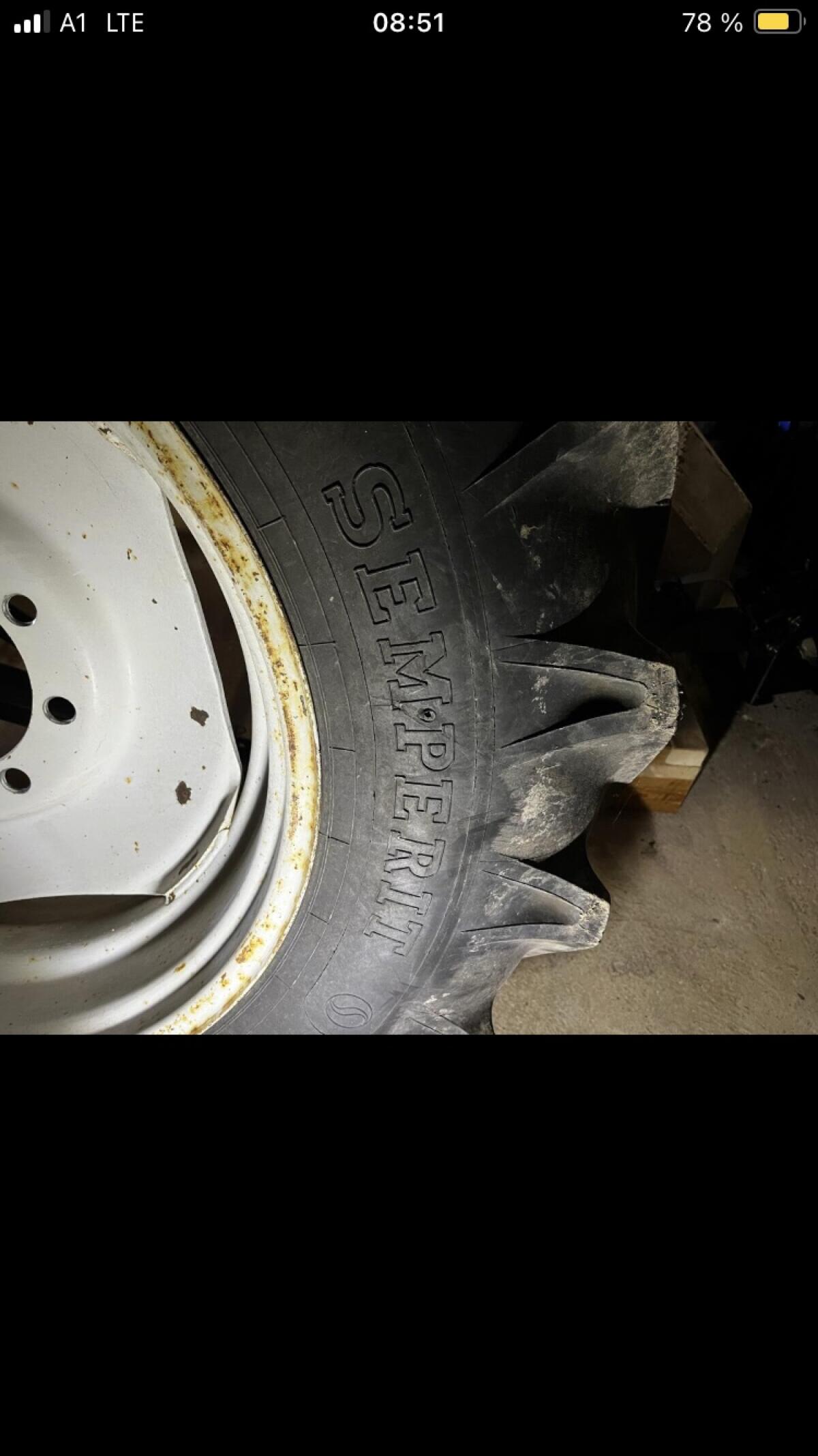 Steyr Felgen + Reifen 12x30 Felgen Reifen 380/85R30 3