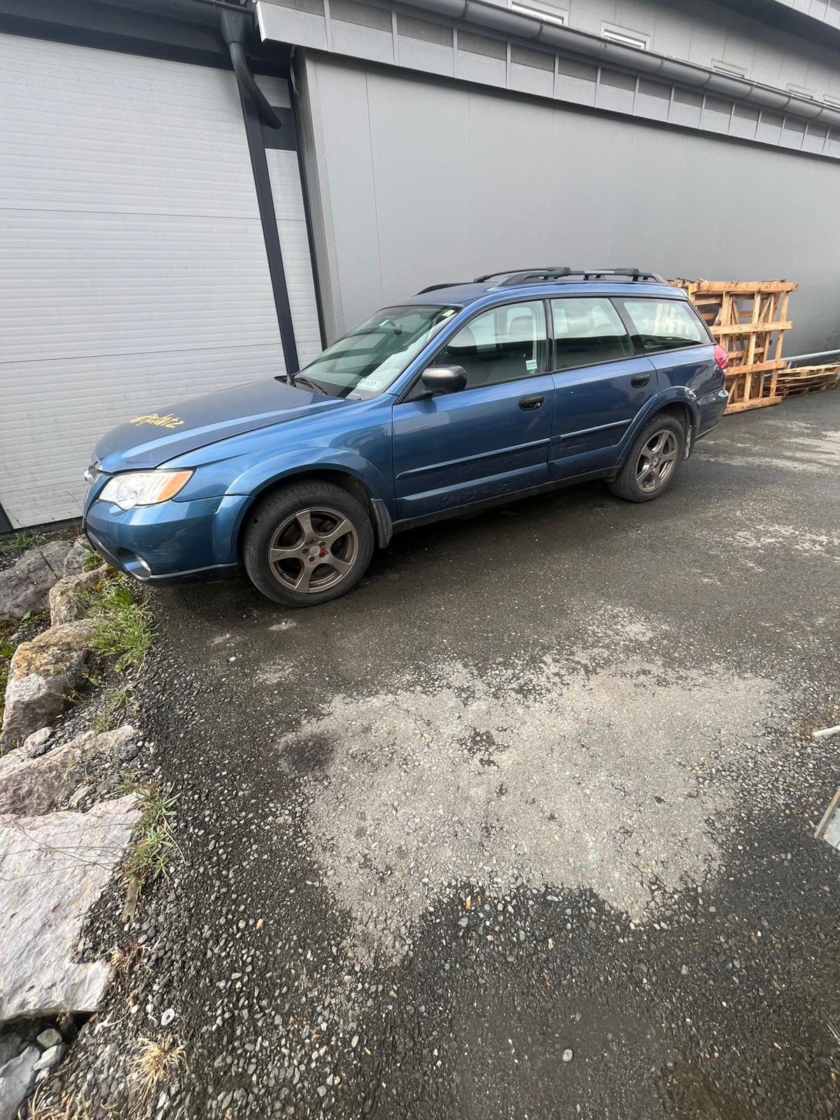 Verkaufe Subaru Auto 3
